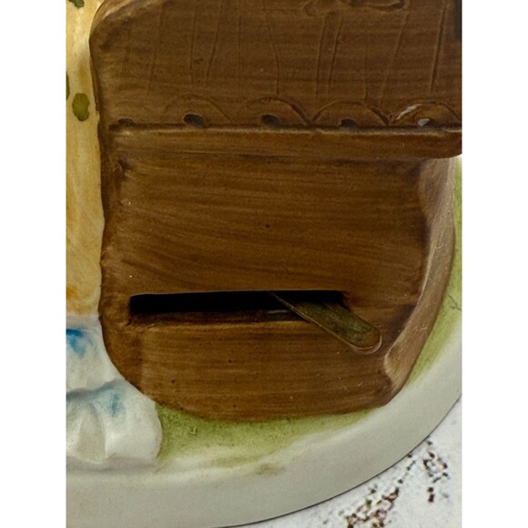 Girl Playing The Piano Music Box By Lefton Hand painted - Picture 7 of 16